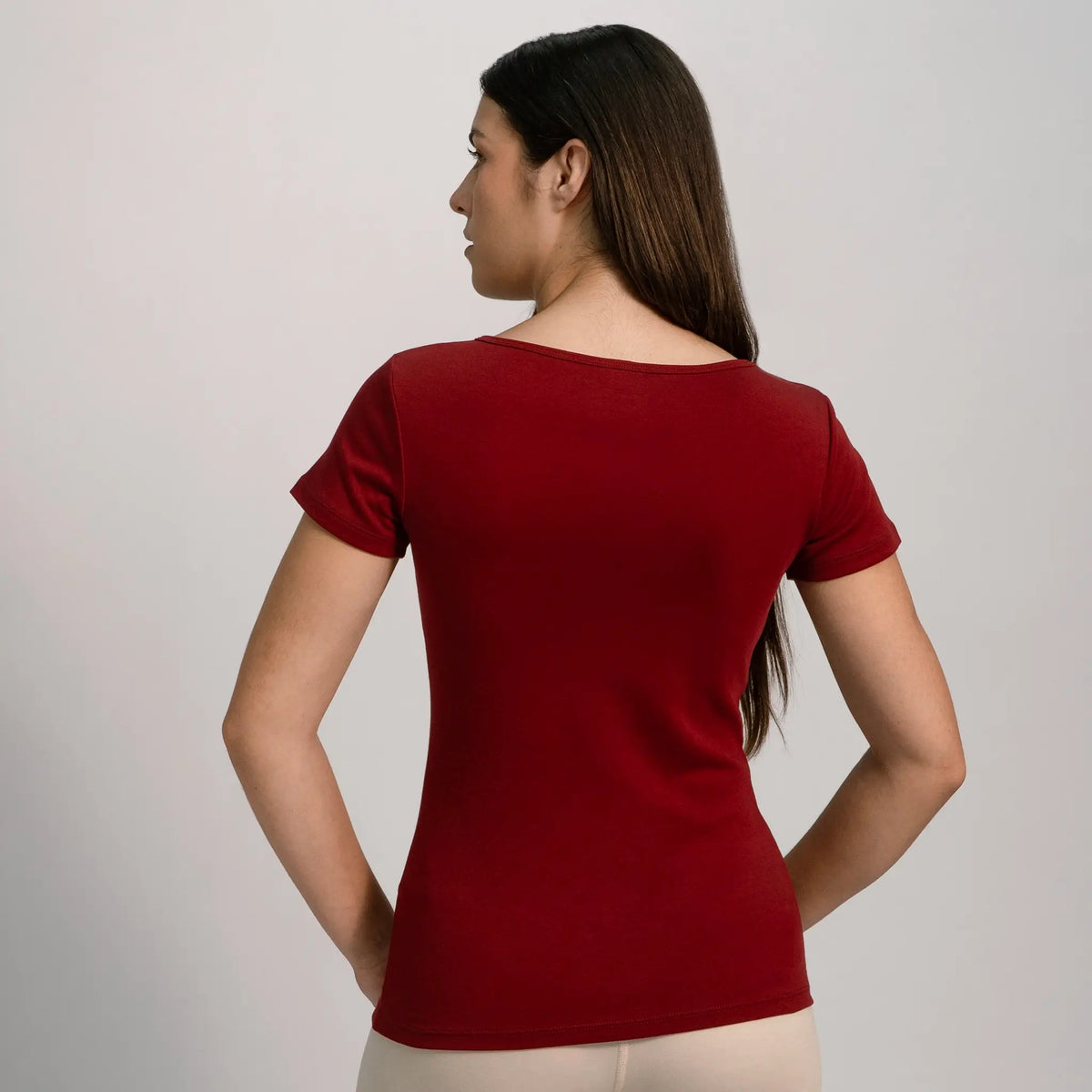 womens non toxic tshirt crew neck color maroon