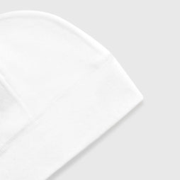 babys comfortable cap color white