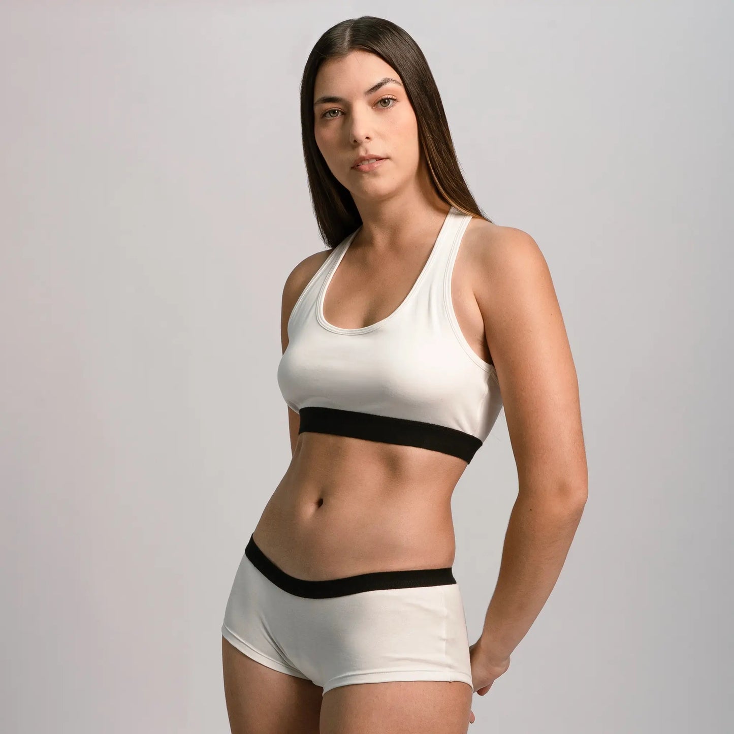 womens active comfort sports bra color white
