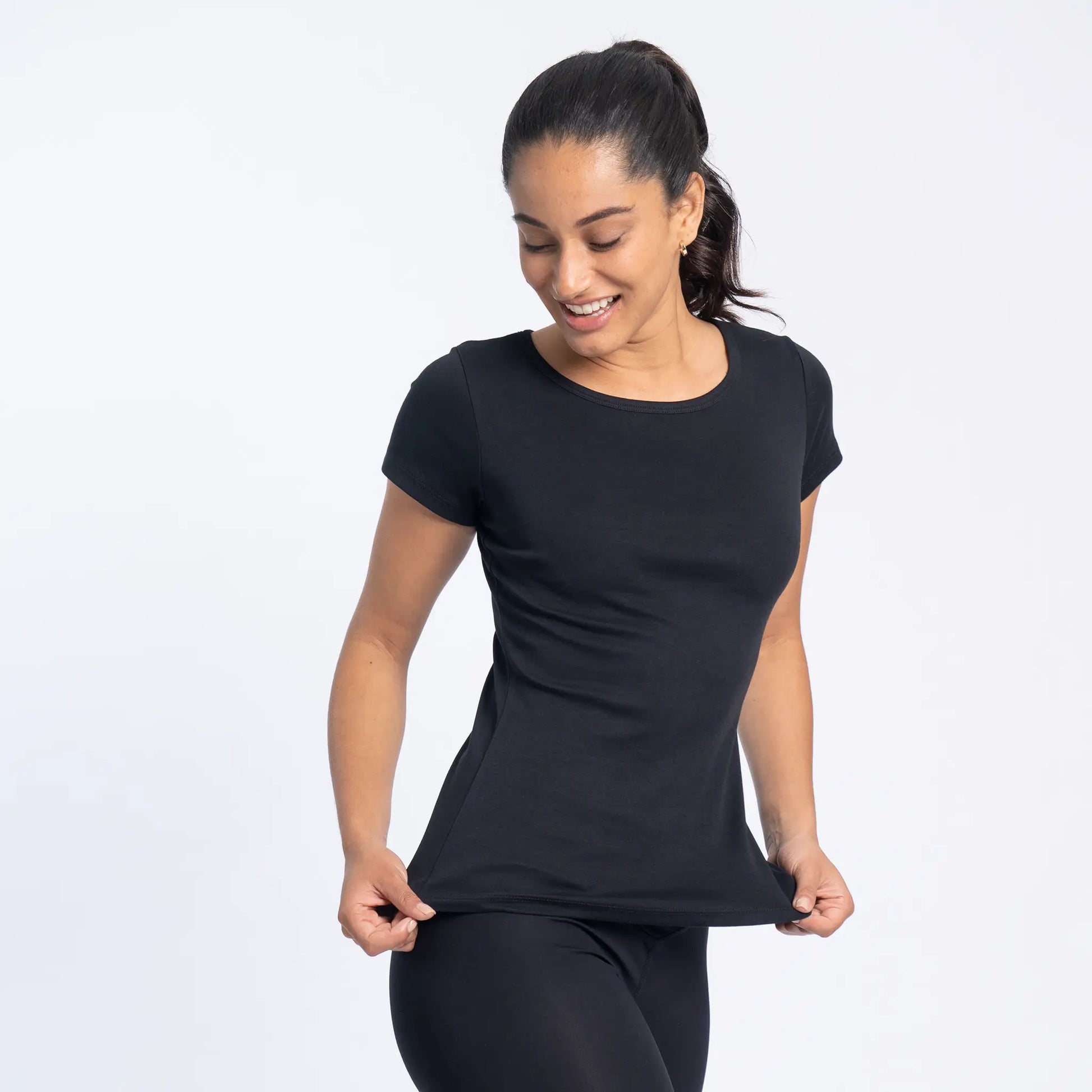 Women's Lounging Pack: 2x T-Shirts & Arms of Andes Sweatpants cover