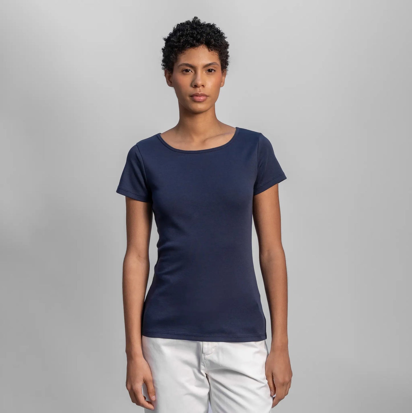 womens hypoallergenic crew neck color navy blue