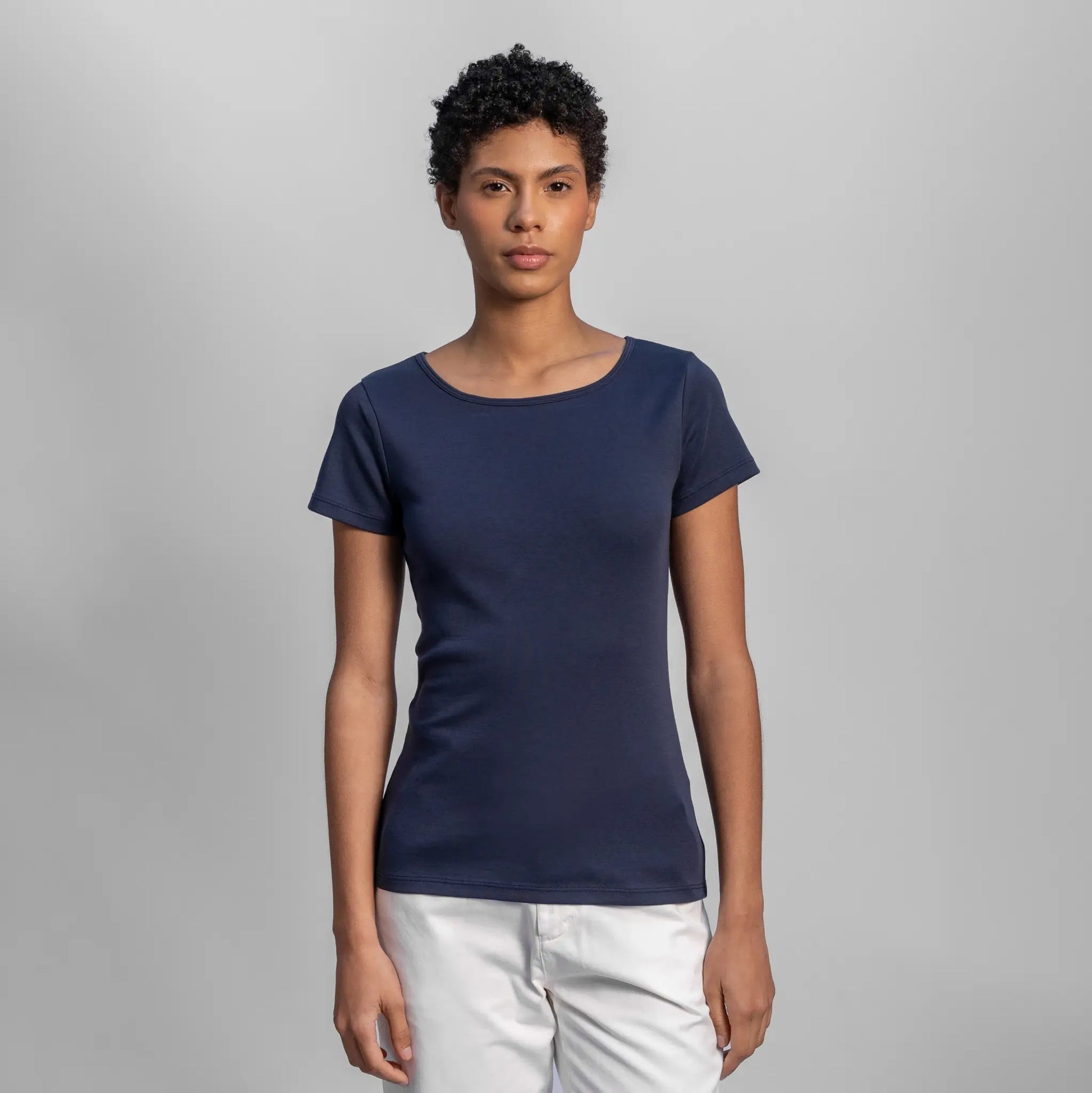 womens hypoallergenic crew neck color navy blue