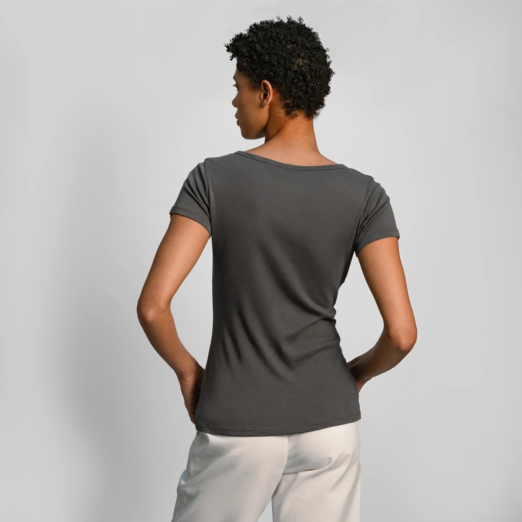 womens most comfortable crew neck color gray