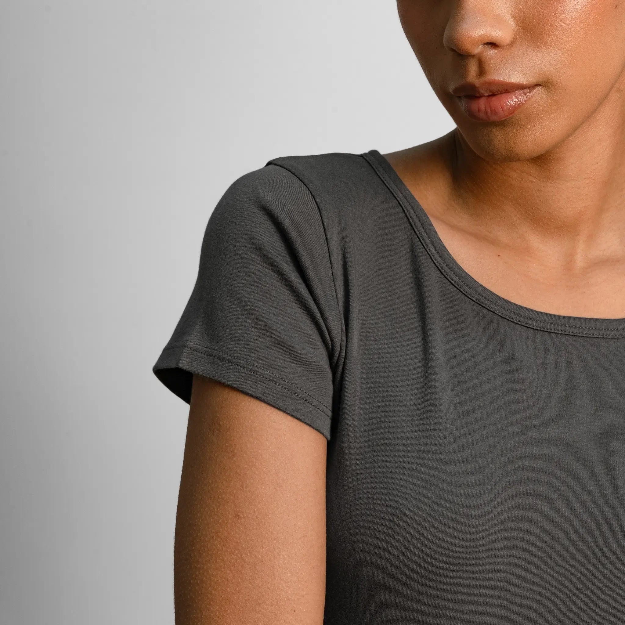 womens natural fiber crew neck color gray