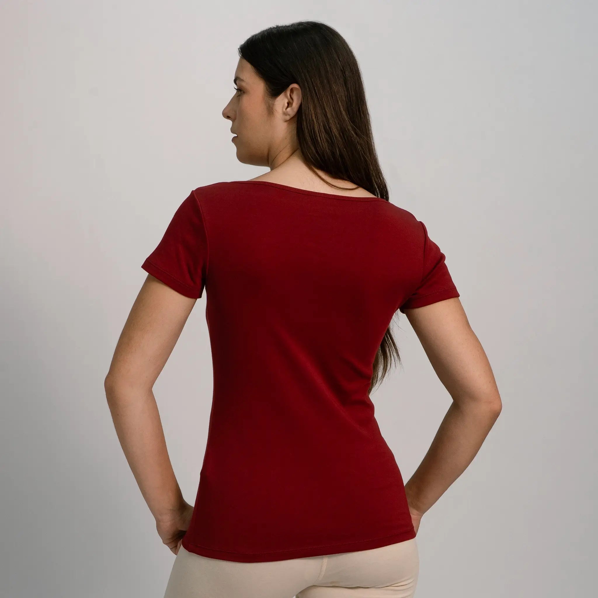 womens plain tshirt vneck color maroon