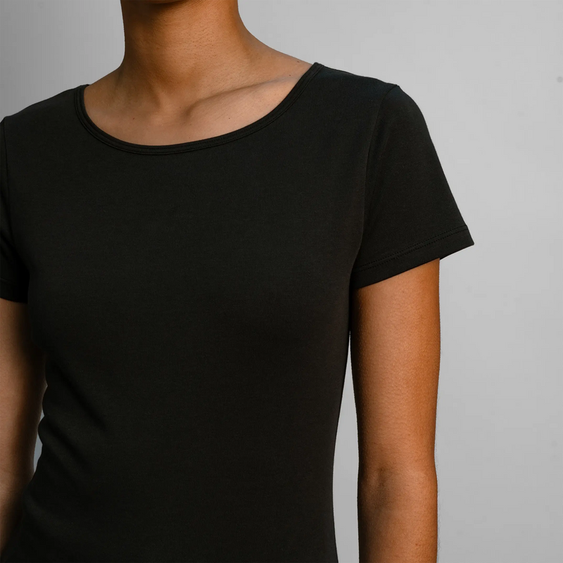 womens ultra soft crew neck color black