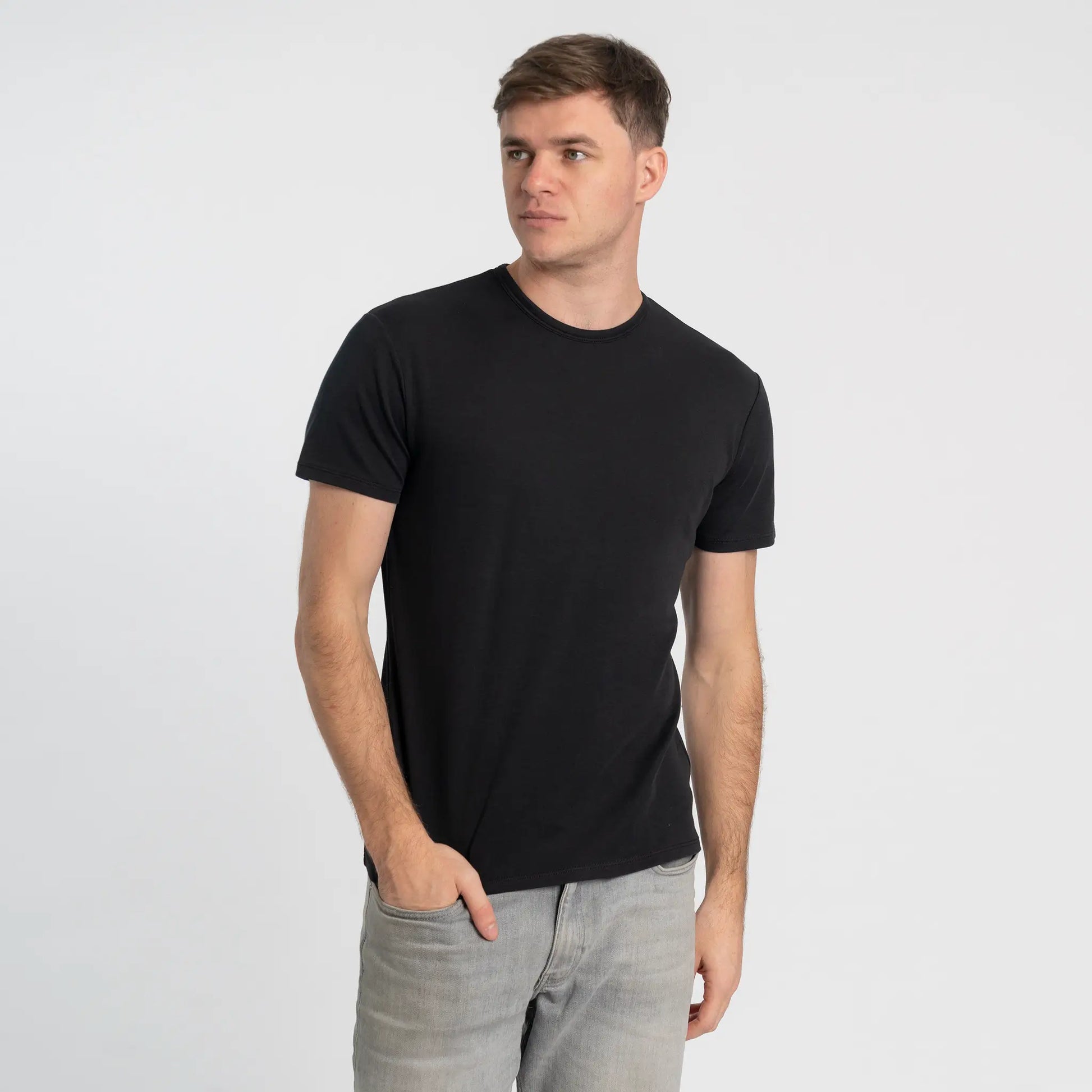 Men's Lounging Pack 2x T-Shirts & Arms of Andes Sweatpants cover